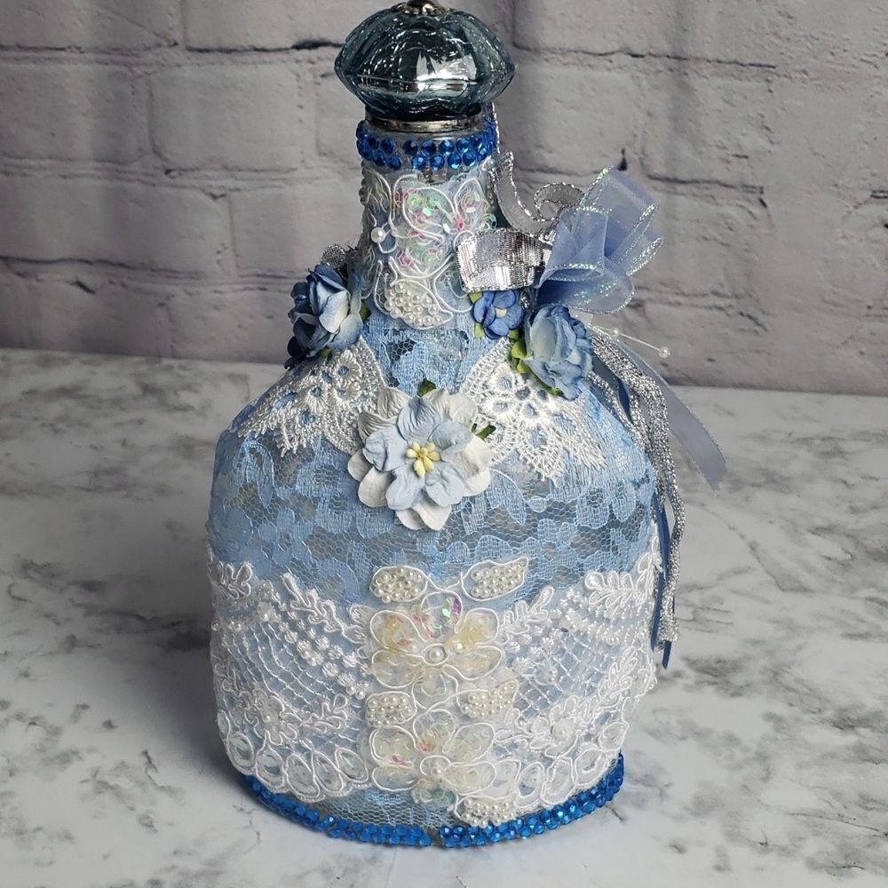 ‎Blue Victorianesque Bottle - Picture 4 of 12
